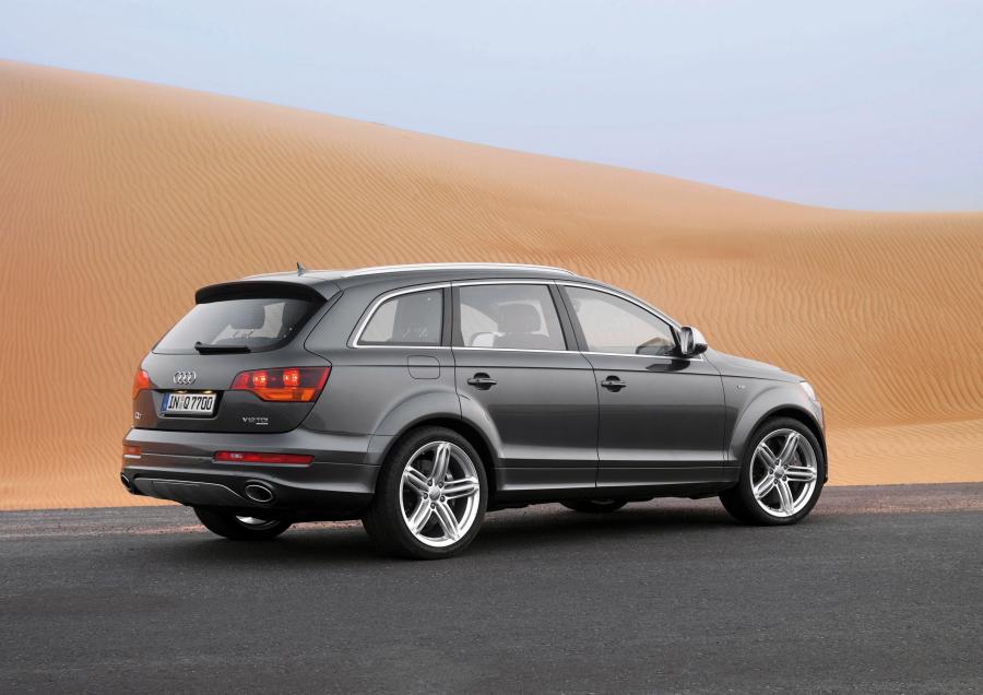  Audi Q7 V12 TDI Quattro (4L) 2008 года  (фото 51 из 73)